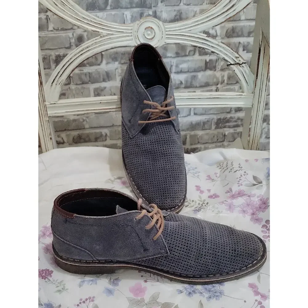 Kenneth Cole Reaction Desert Hill Gray Suede Perforated Chukka Boots Mens Sz 10M